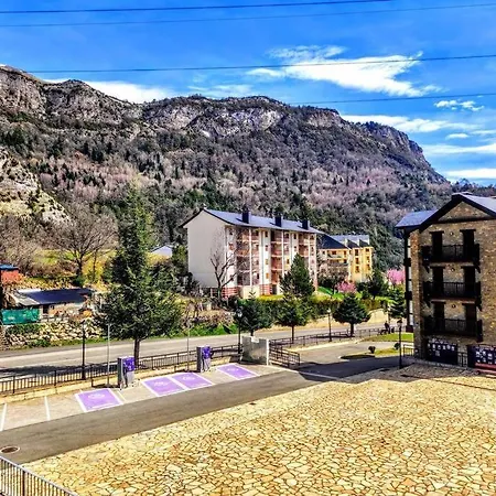 La Casa De Ra - Tucasaenlospirineos Apartman Escarrilla