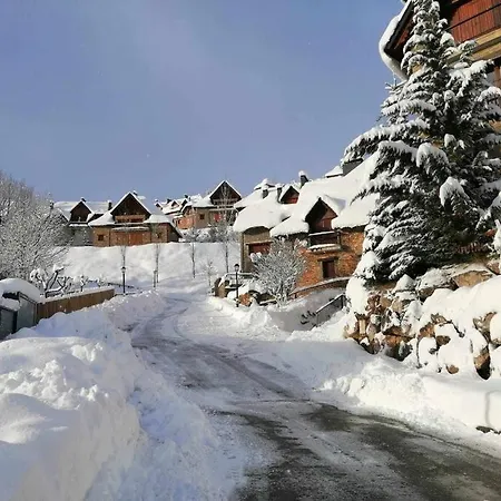 La Casa De Ra - Tucasaenlospirineos Apartman *